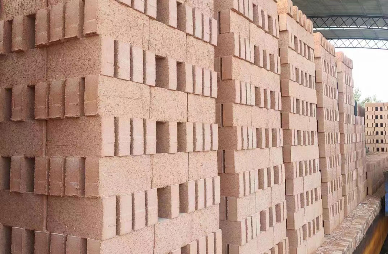 Advantages of sintered clay hollow bricks in modern building applications in brick yard