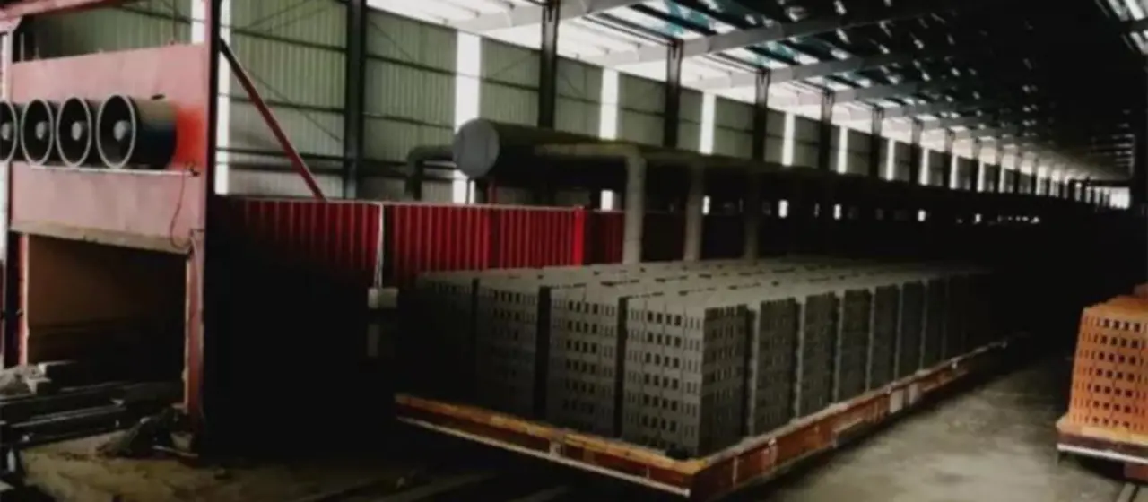 21 février, 2025 machines automatiques de fabrication de briques d'argile au Kazakhstan