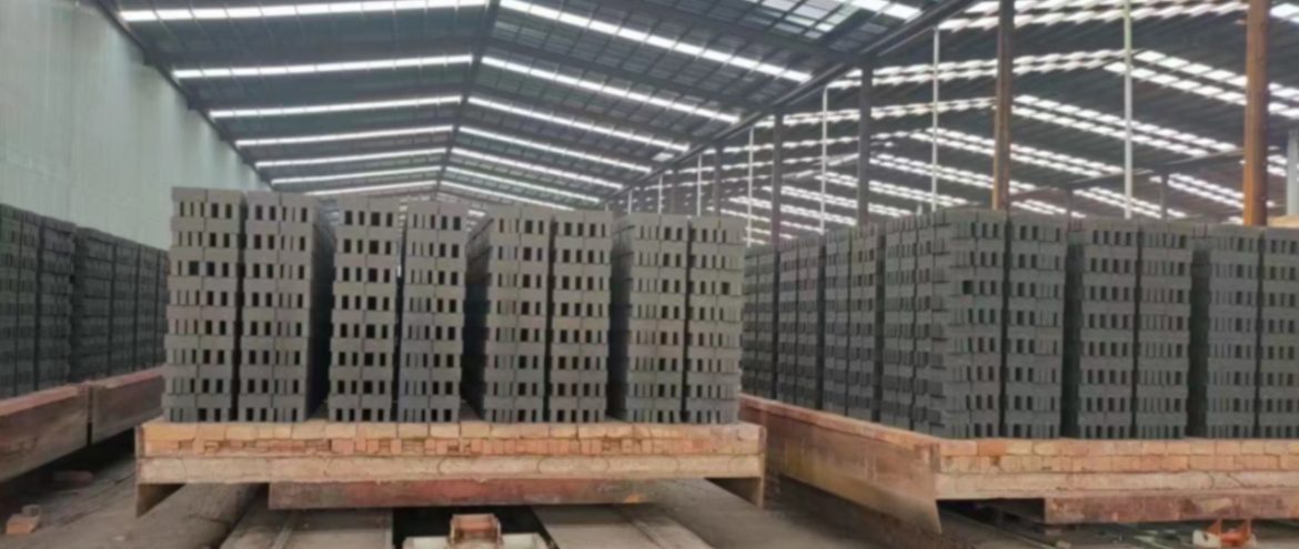 2024 novas máquinas para fabricação de tijolos de barro vermelho na china
