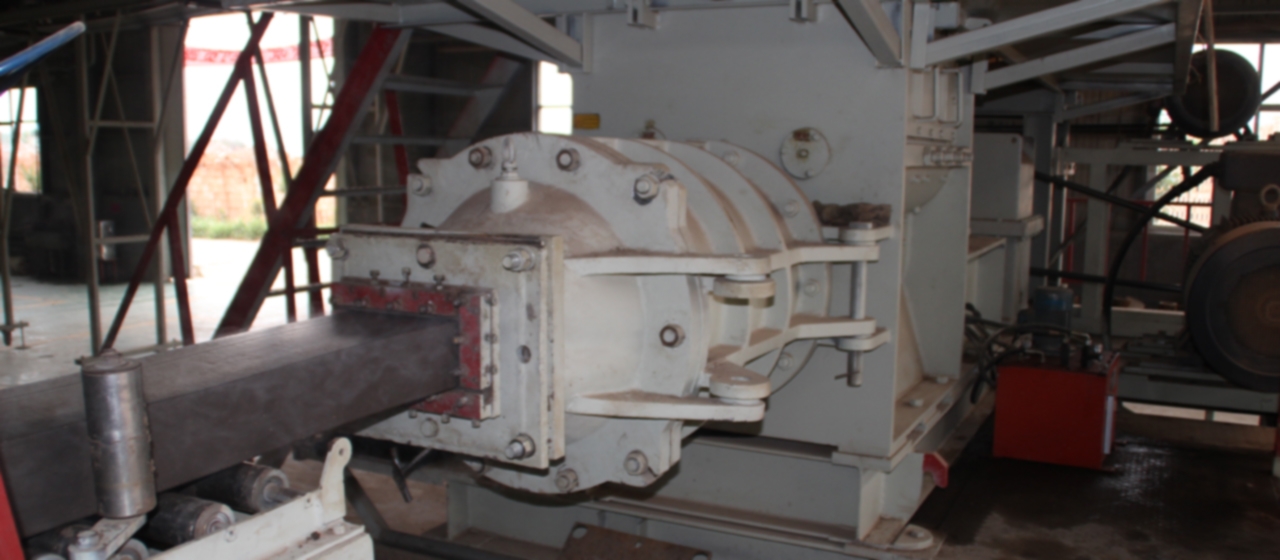 china red clay brick making machinery lower price