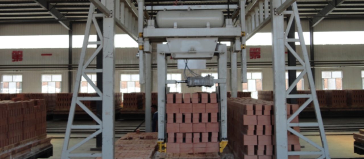 Machines de fabrication de briques et de blocs Steele 